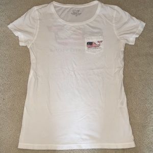 Vineyard Vines T Shirt